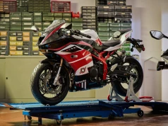Mały, ale luksus. Bimota KB399: cztery cylindry, 80 KM i dwie wersje