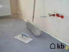 Wylali beton prosto na ziemię. Po kilku latach wyszły problemy