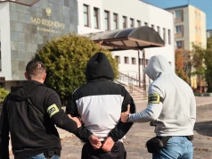 Poszukiwany 41-latek zatrzymany w Skierniewicach. Narkotyki ukrywał w lodówce