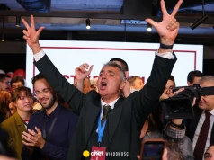 "Całkowite oczyszczenie sceny politycznej". Eksperci o rewolucji w serbskiej polityce