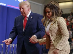 Donald Trump kazał Nicki Minaj wstać i skomentował „jej cholernie piękny tyłek”