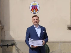 Zmiany w Urzędzie Miasta Krakowa. Prezydent Łukasz Gibała zlikwidował departamenty, utworzył Biuro ds. Zdrowia