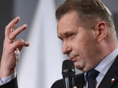 PiS zgłasza projekt ustawy, „żeby uspokoić sytuację w polskich rodzinach”