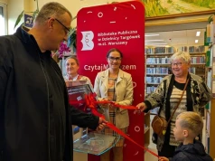 Biblioteka na Targówku wprowadza nowość. Książki wypożyczysz bez bibliotekarza