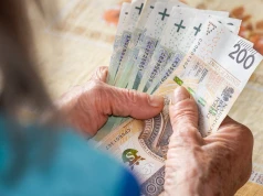 Nowe wyliczenia emerytur na 2027 rok. Seniorzy mogą dostać więcej, niż zakładano