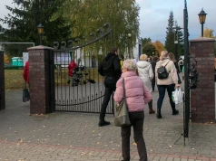 Zmiany w ruchu na Wszystkich Świętych w Koninie. Sprawdź, jak dojechać na cmentarz