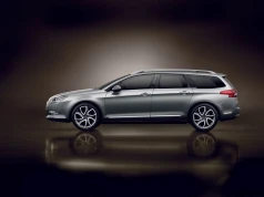 Używany Citroën C5 z historią ASO droższy o 6.367 zł. Nowy raport pokazuje różnice