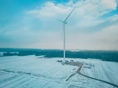 Hiszpanie chcą wyjść z Polski. Farmy wiatrowe na sprzedaż. Transakcja może sięgnąć 400 mln euro