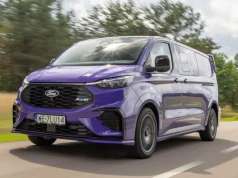 Ford Transit Custom MS-RT PHEV – 232 KM, krzykliwy kolor i ponad tona ładowności | TEST