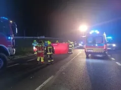 Tragiczny wypadek na DK 51 w Kabikiejmach Dolnych. Droga jest całkowicie zablokowana