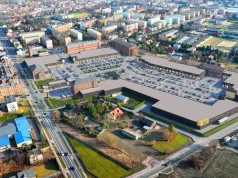 Przez ponad 100 lat stacjonowało tu wojsko. Dziewiętnastowieczne koszary zamienią się w największy park handlowy w regionie