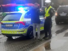 Wjechał Toyotą w BMW. Sprawca kolizji dostał mandat, poszkodowany stanie przed sądem