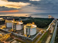 W gazoporcie w Świnoujściu ruszył odbiór LNG. Impas trwał niemal trzy dni