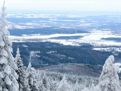 Gdzie na zimowe wycieczki? W tych miejscach śnieg jest gwarantowany