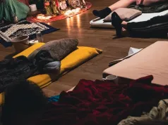 Policjanci przerwali psychotropowy rytuał. Małżeństwo oferowało halucynogenny napar