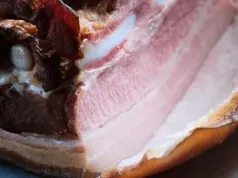 Myślałem, że się przesłyszałem, gdy w mięsnym ktoś kupował pachwinę wędzoną. Teraz wiem, co to
