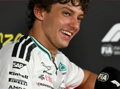 Lider F1 rozbił Mercedesa podczas parkowania. Russell nie mógł powstrzymać śmiechu