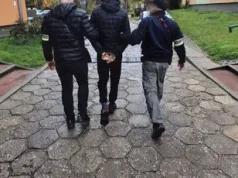 Kielce: Poszukiwany listem gończym odwiedził matkę. W mieszkaniu zatrzymali go policjanci
