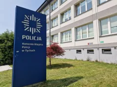 Uszkadzali samochody w Tychach i uciekali. Szuka ich policja