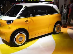 Fiat pokazał nową Multiplę. Ma 3 m, zmieści 4 osoby i nazywa się Multiplina