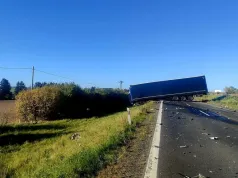 Tragiczny wypadek na DK8 między Siodłowicami a Szklarami. Nie żyje 71-letni kierowca Volkswagena