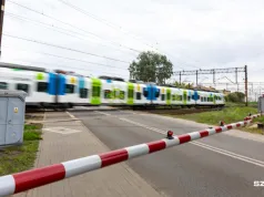 Rogatki nie wyhamowały kierowcy, skończył z mandatem