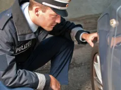 1 listopada posypią się srogie kary za brak opon zimowych. Na popularnej trasie to obowiązek