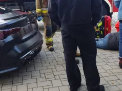 PILNE! Groźny wypadek w centrum Nowego Sącza! BMW wjechało na chodnik i potrąciło pieszego