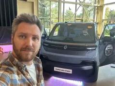 Renault Trafic E-Tech: architektura 800 V, zasięg do 470 km i zwrotność jak w Clio