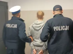15-latek okradł i straszył nożem młodszego chłopca. Policja znalazła go w kilkadziesiąt minut