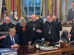 Biskupi oskarżają Trumpa o manipulację