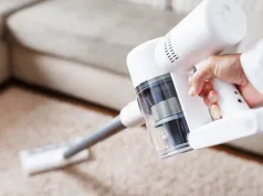Robię to raz w miesiącu i Dyson działa bez zarzutu. Nie potrzebuję żadnych detergentów