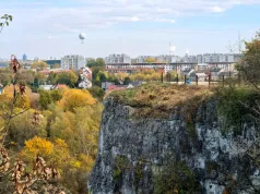 Na Zakrzówku prace zaczęli alpiniści. Mają odsłaniać punkty widokowe