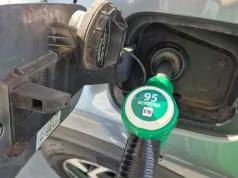 Ceny paliw na środę. Benzyna tanieje, diesel znowu drożeje