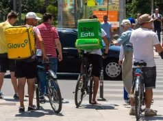 UOKiK chce wyjaśnień w sprawie Glovo. Chodzi o finansowanie od Ubera