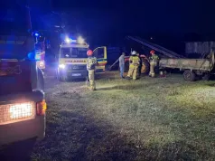 Tragedia na Mazowszu. Maszyna rolnicza wciągnęła rękę 57-latka