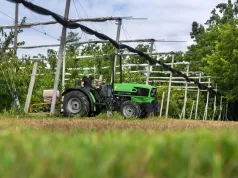 Dotąd trzy cylindry, teraz także cztery. Deutz-Fahr rozszerza gamę popularnych ciągników
