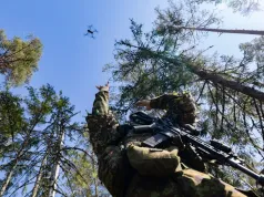 400 migrantów na granicy z Białorusią. Do akcji wkroczyło estońskie wojsko