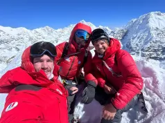 Francuski „Bon Matin” na północnej ścianie Peak 41 (6654 m)