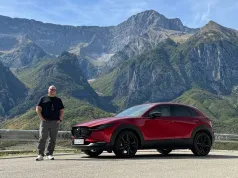 Ten japoński bestseller jest z nami od 2019 r. I będzie dłużej. Tak zmieniła się Mazda CX-30