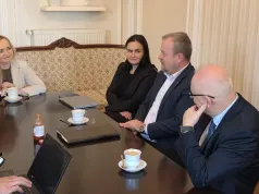 Minister znalazła czas na spotkanie ze szpitalami powiatowymi. Wcześniej jej zabrakło na szczycie