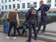 Palili marihuanę pod siedzibą Straży Miejskiej. Chcieli mieć „pałera”
