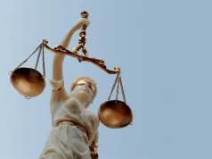 Do… siedmiu razy sztuka? Choroby sędziów, urlopy i wnioski obrońców, a wyroku za postrzelenie dalej nie ma