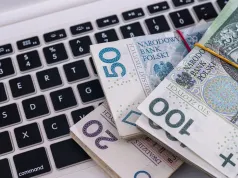 Czy można wydłużyć okres spłaty kredytu gotówkowego? Zgoda banku i skutki dla raty