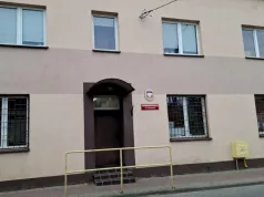 Czujność policjanta po służbie doprowadziła do ujawnienia poszukiwanego 28-latka