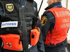 „Przeżyłam wojnę, to byle upadek nie może mi zaszkodzić”. Nietypowa interwencja w centrum Warszawy