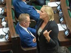 Po szczekaniu Chorosińskiej zaskakujące doniesienia z PiS. „Wykorzystuje swoje pięć …