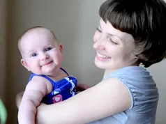 Kiedy dziecko zaczyna reagować na imię? Co oznacza, gdy dziecko nie reaguje na imię?