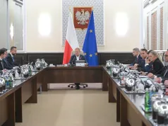 Memiczny rząd Donalda Tuska