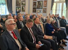 Prezydentów Torunia i Bydgoszczy nie było na konferencji o sąsiedzkich relacjach obu miast